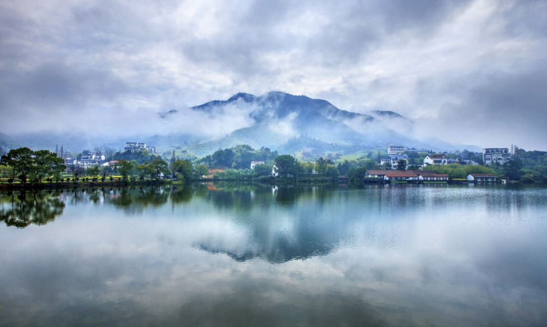 浙江智领未来，高科技产品群英荟萃展风采